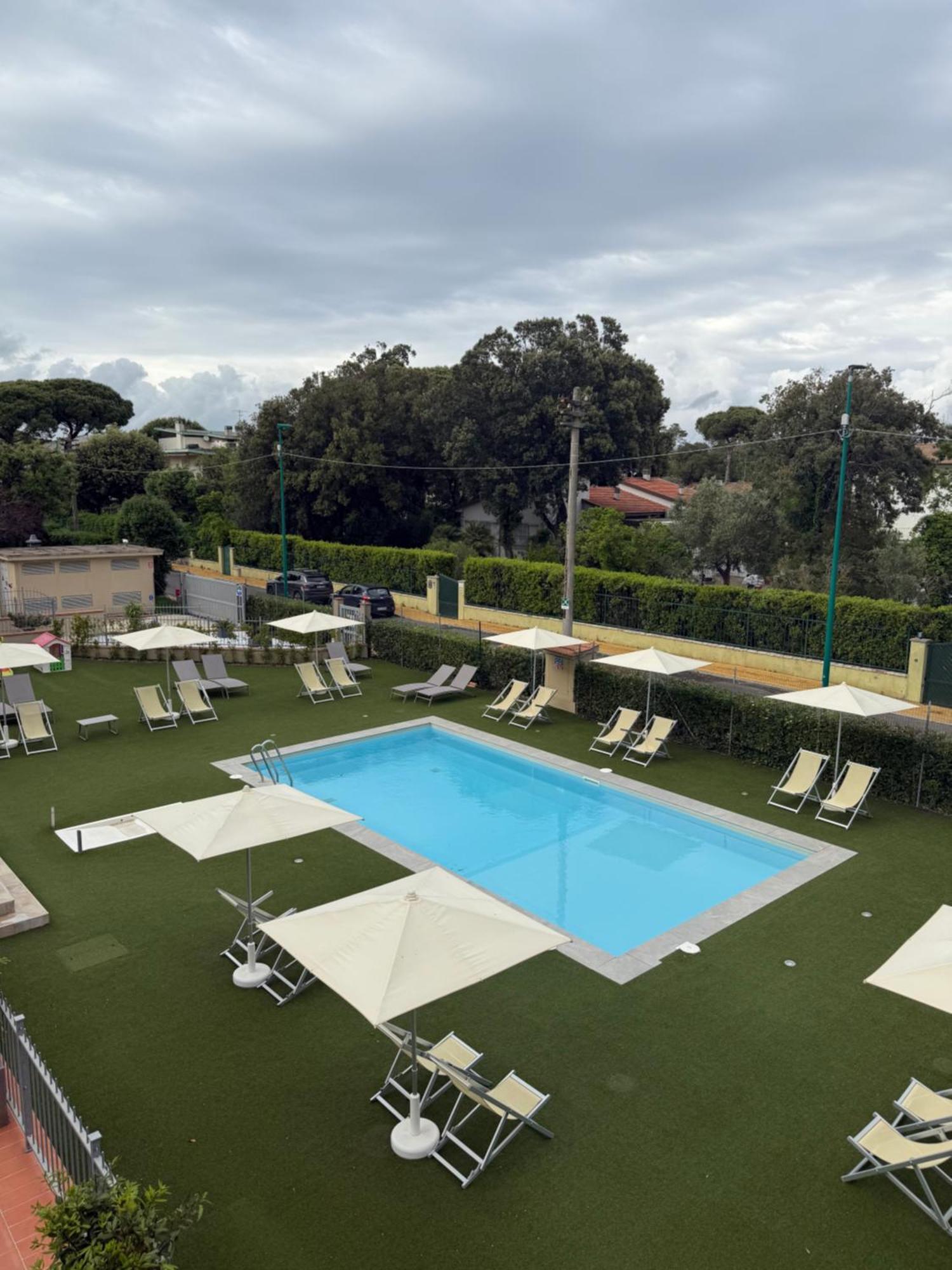 Residence San Francesco Tirrenia Exterior photo