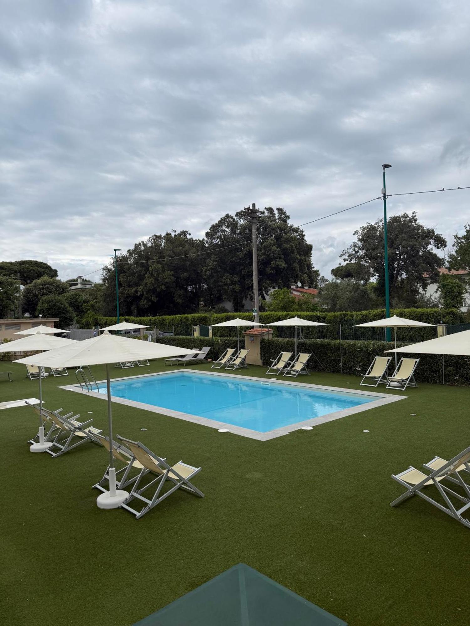 Residence San Francesco Tirrenia Exterior photo